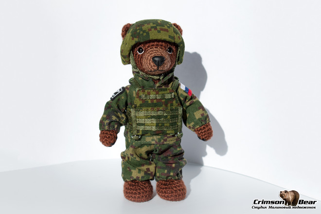 Медведь в военной форме
